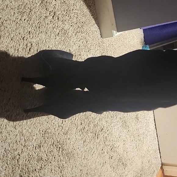 Knee high suede boots - Picture 7 of 9